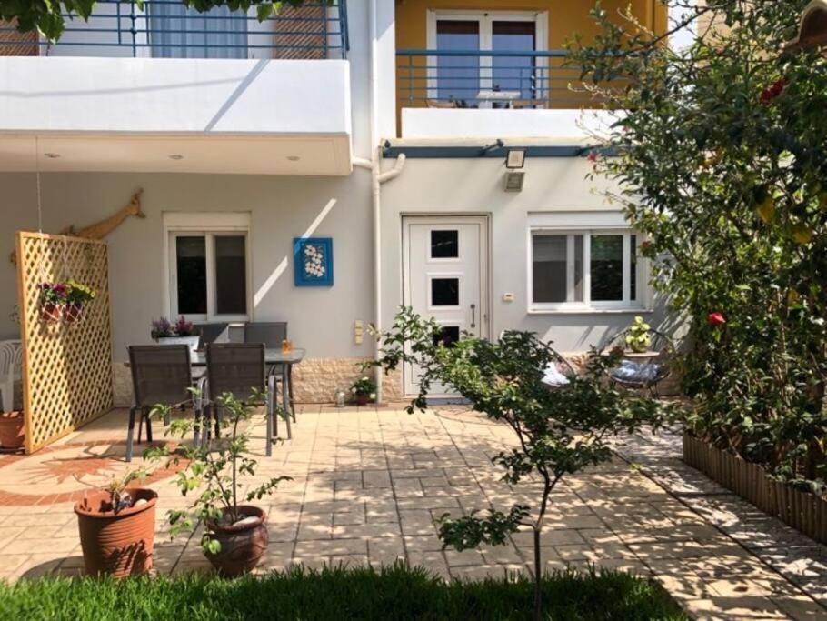 Eleni'S Maisonette Kalamata Exteriör bild